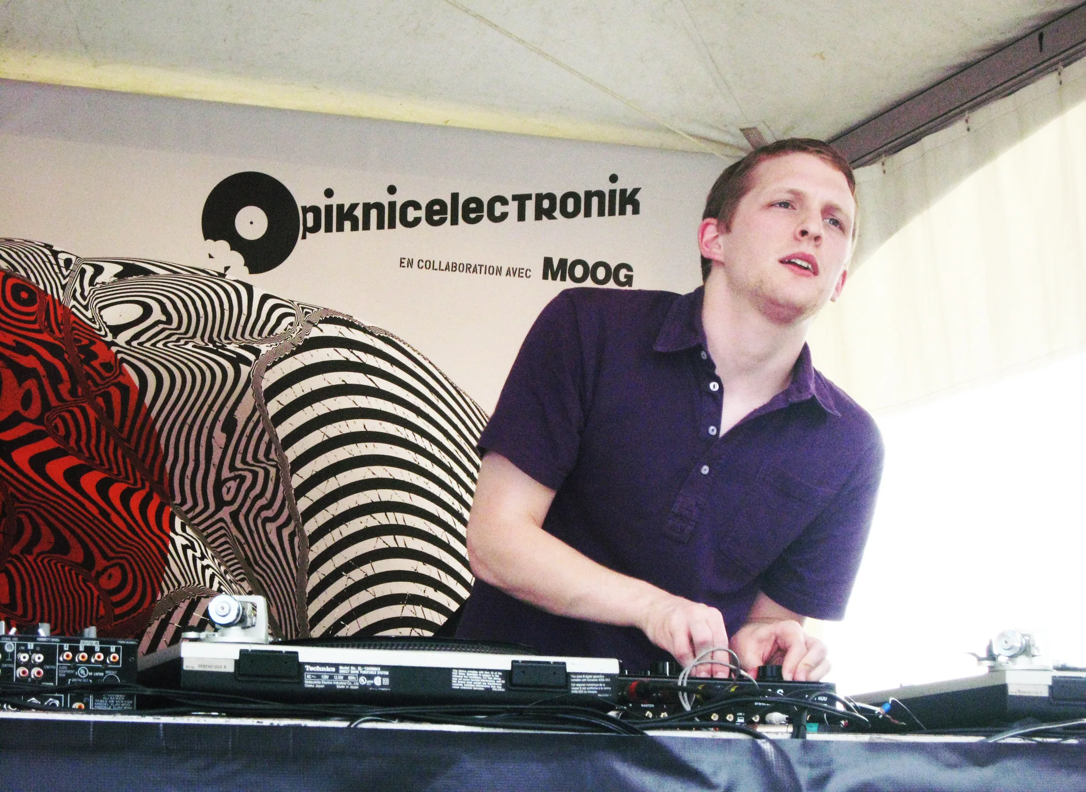 Floating Points at Piknic. Desk-lit.